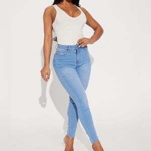 Fashion nova vibe check curvy stretch skinny jeans. NWT size 13